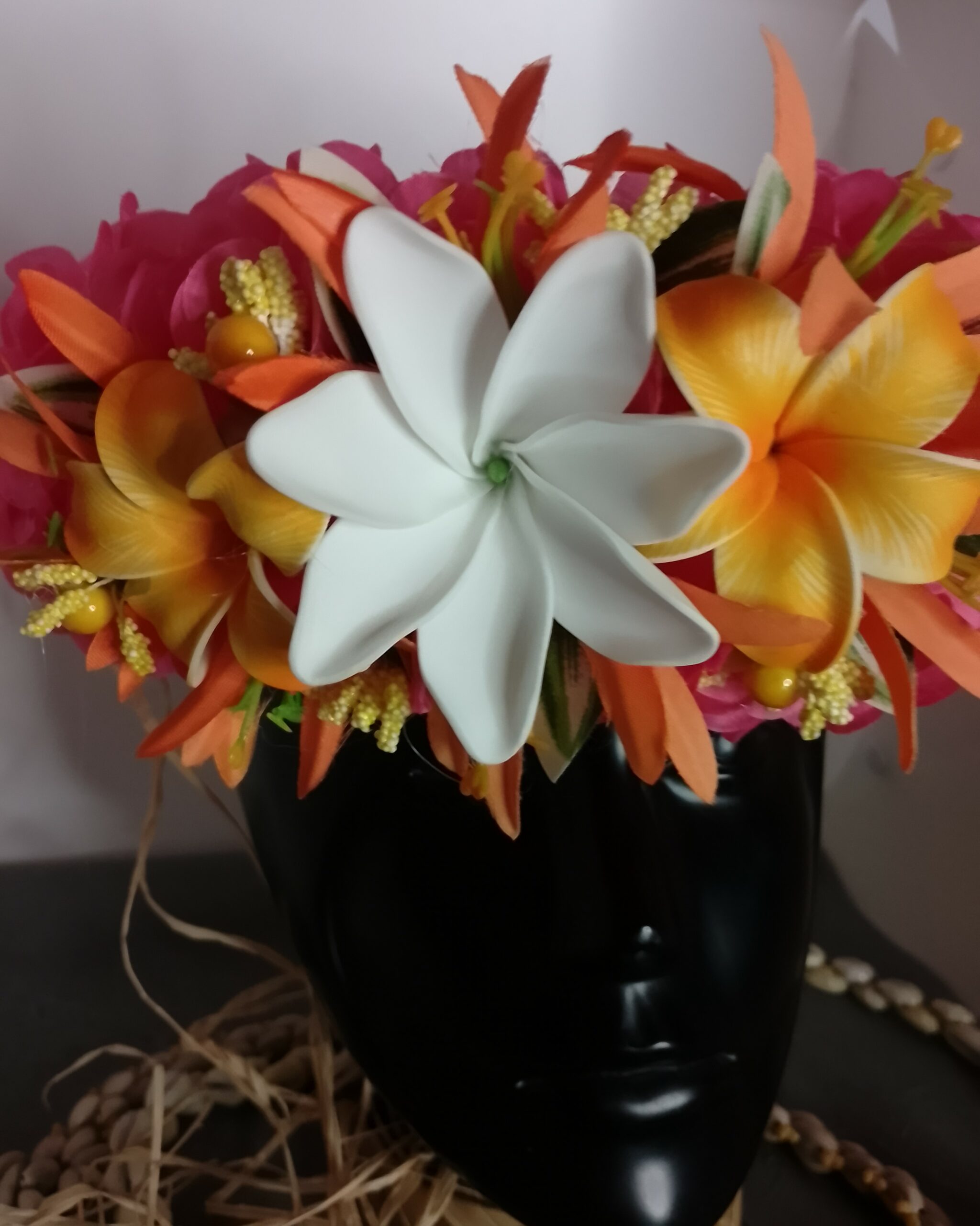 Couronne fleurs Tahiti corail grande tiare deux tipanie rainurés lys élancés oranges Vaite.e.Tiare créations