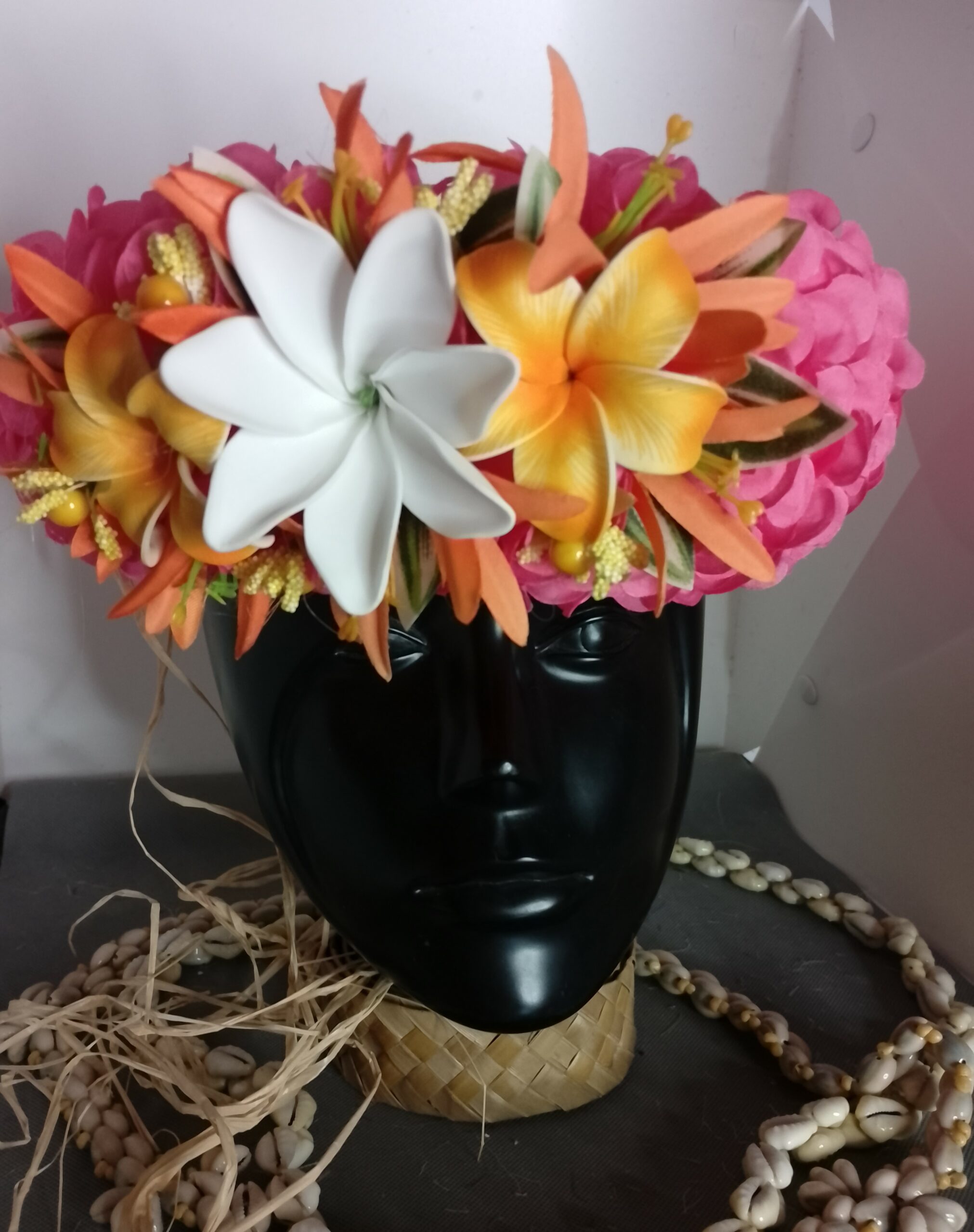 Couronne fleurs Tahiti corail grande tiare deux tipanie rainurés lys élancés oranges Vaite.e.Tiare créations