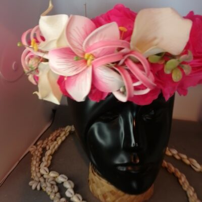 Couronne fleurs Tahiti rose fuchsia maxi tipanie grand lys élancés arum