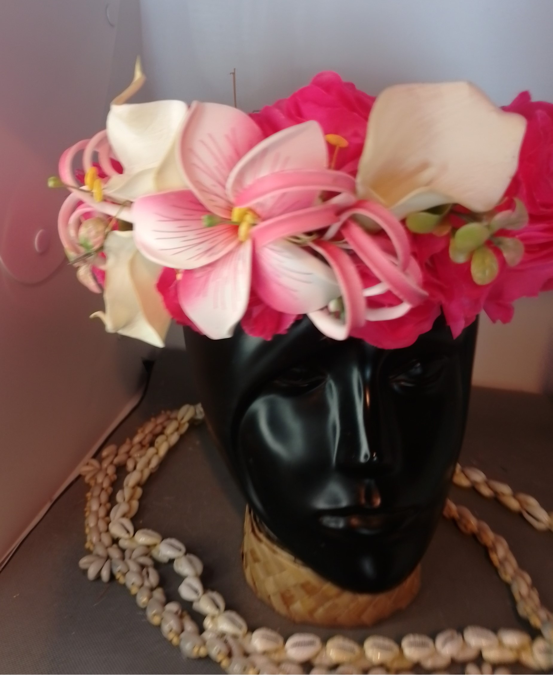 Couronne fleurs Tahiti rose fuchsia maxi tipanie grand lys élancés arum Vaite.e.Tiare créations