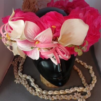 Couronne fleurs Tahiti rose fuchsia maxi tipanie grand lys élancés arum