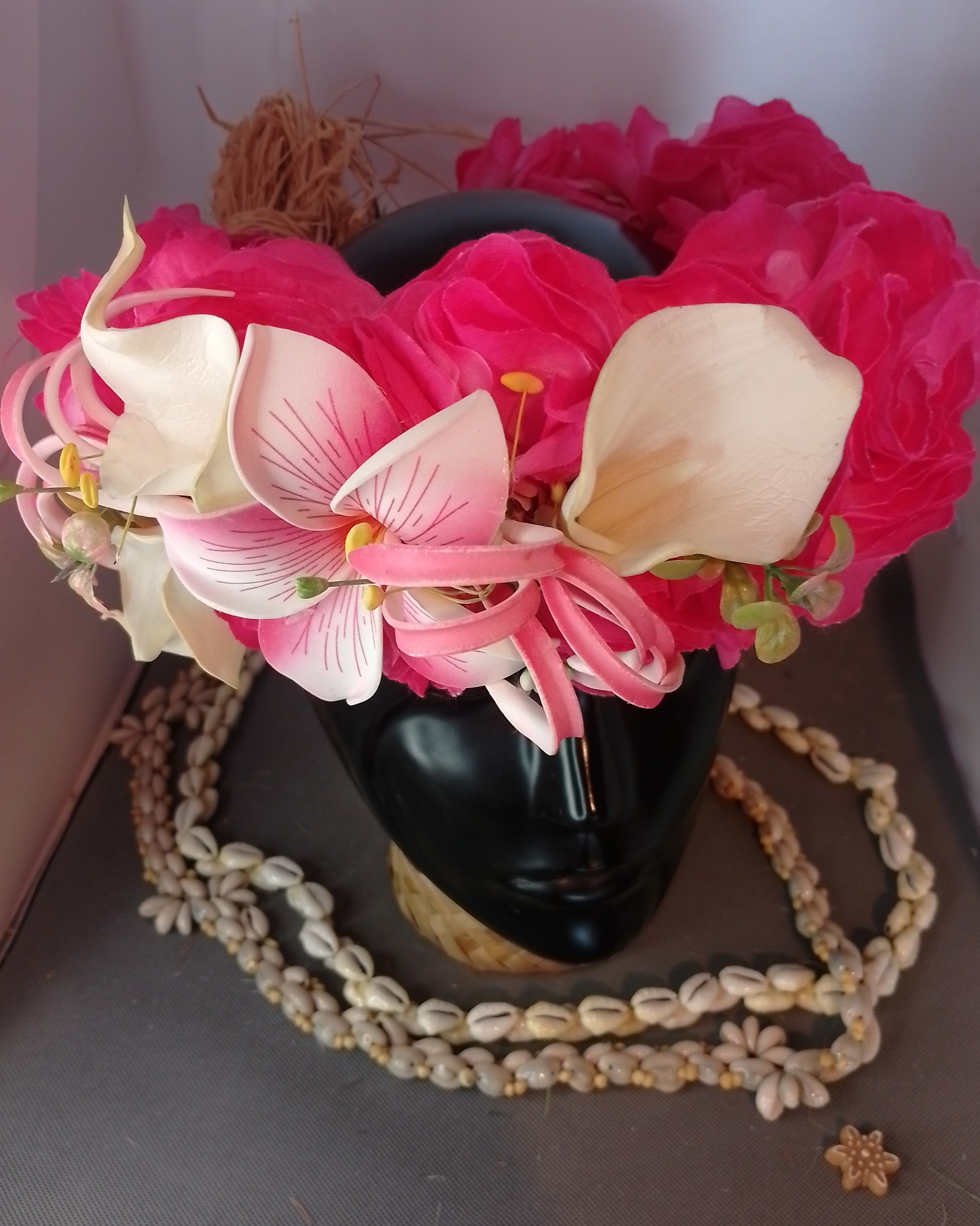 Couronne fleurs Tahiti rose fuchsia maxi tipanie grand lys élancés arum Vaite.e.Tiare créations