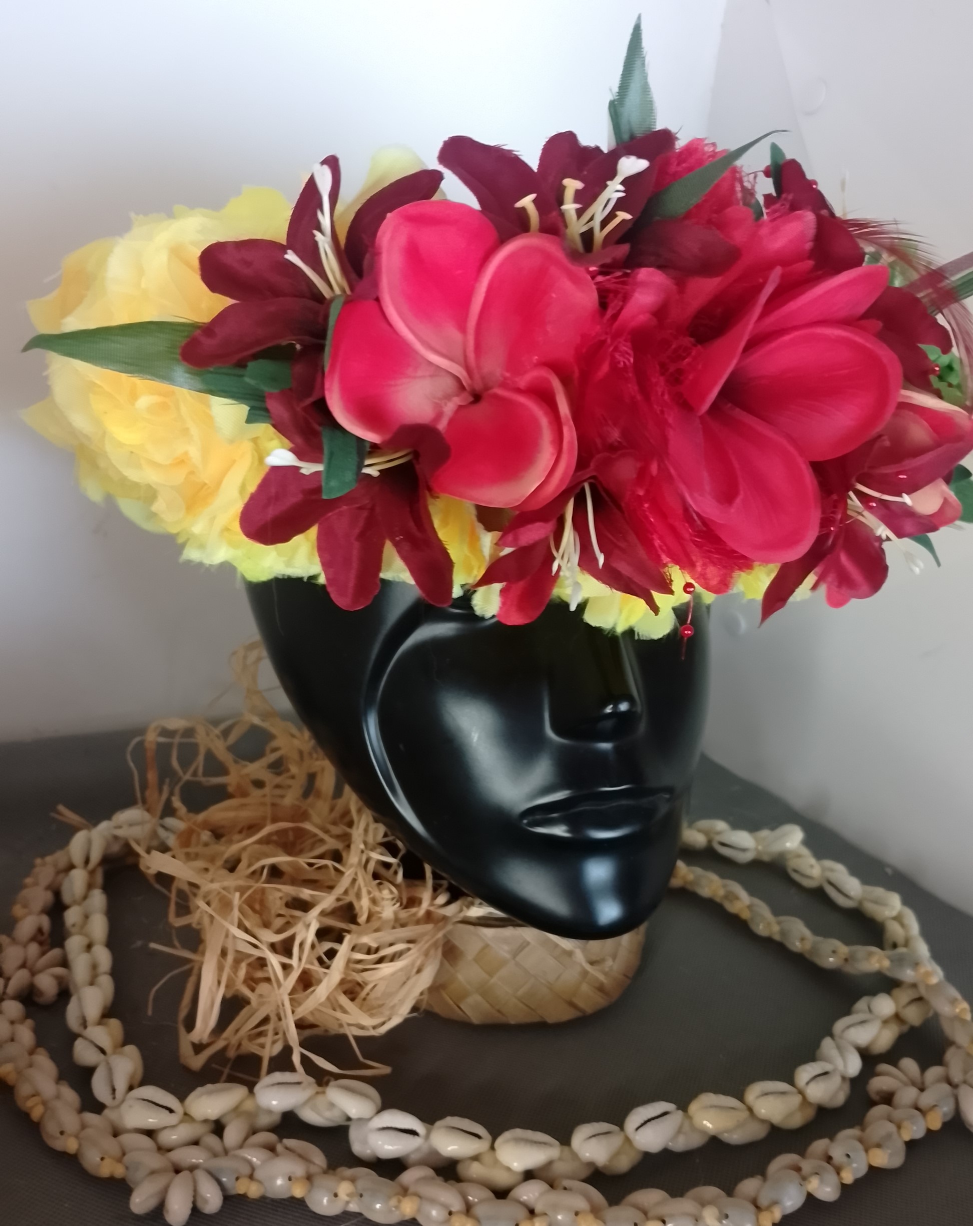 Couronne fleurs Tahiti jaune lys rouge trois tipanie toucher réaliste Vaite.e.Tiare créations