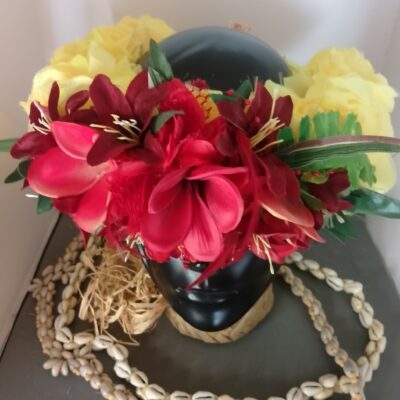 Couronne fleurs Tahiti jaune lys rouge trois tipanie toucher réaliste rouges
