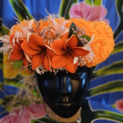 Couronne fleurs Tahiti orange trois tipanie oranges lys élancés