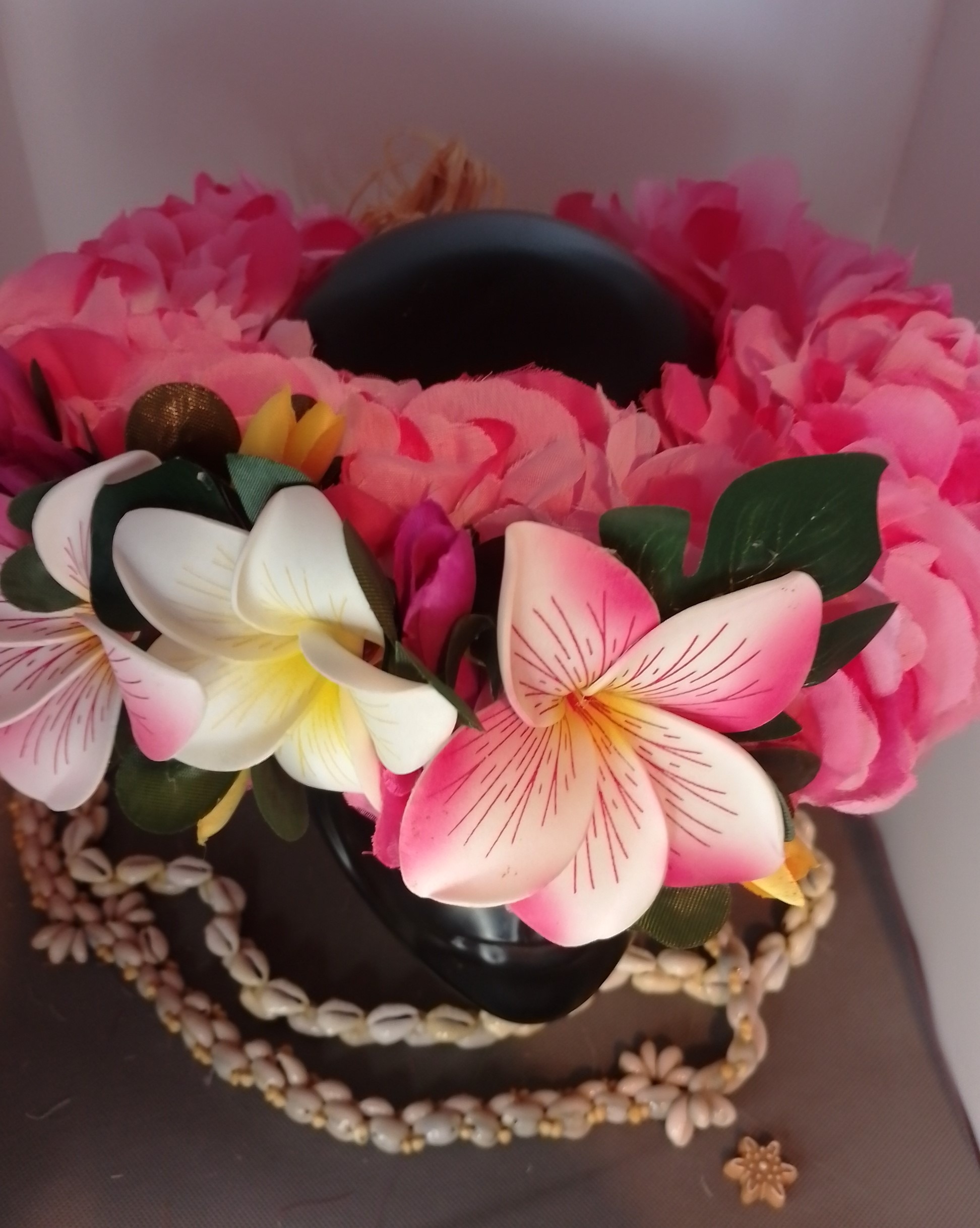 Couronne fleurs Tahiti rose et fuchsia trois maxi tipanie rainurés Vaite.e.Tiare créations
