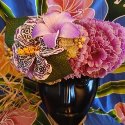 Couronne fleurs Tahiti violette hibiscus tatoué deux tipanie rainurés