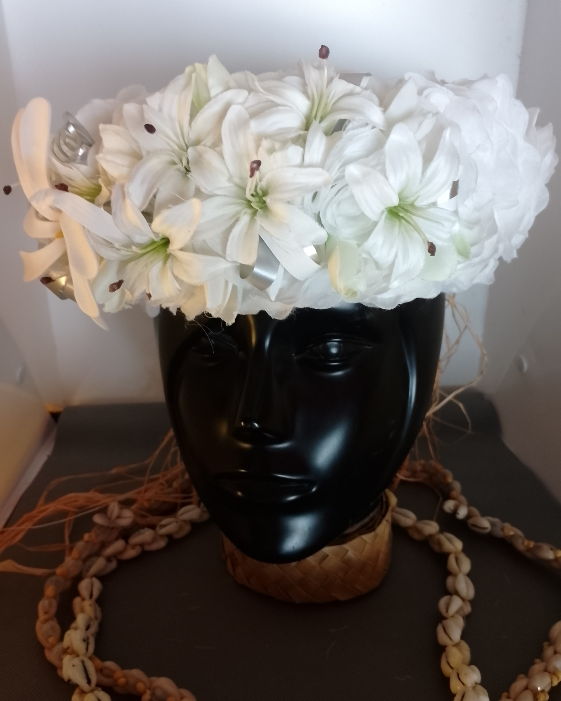 Couronne tiare Tahiti blanche mini lys blancs tiare Vaite.e.Tiare créations