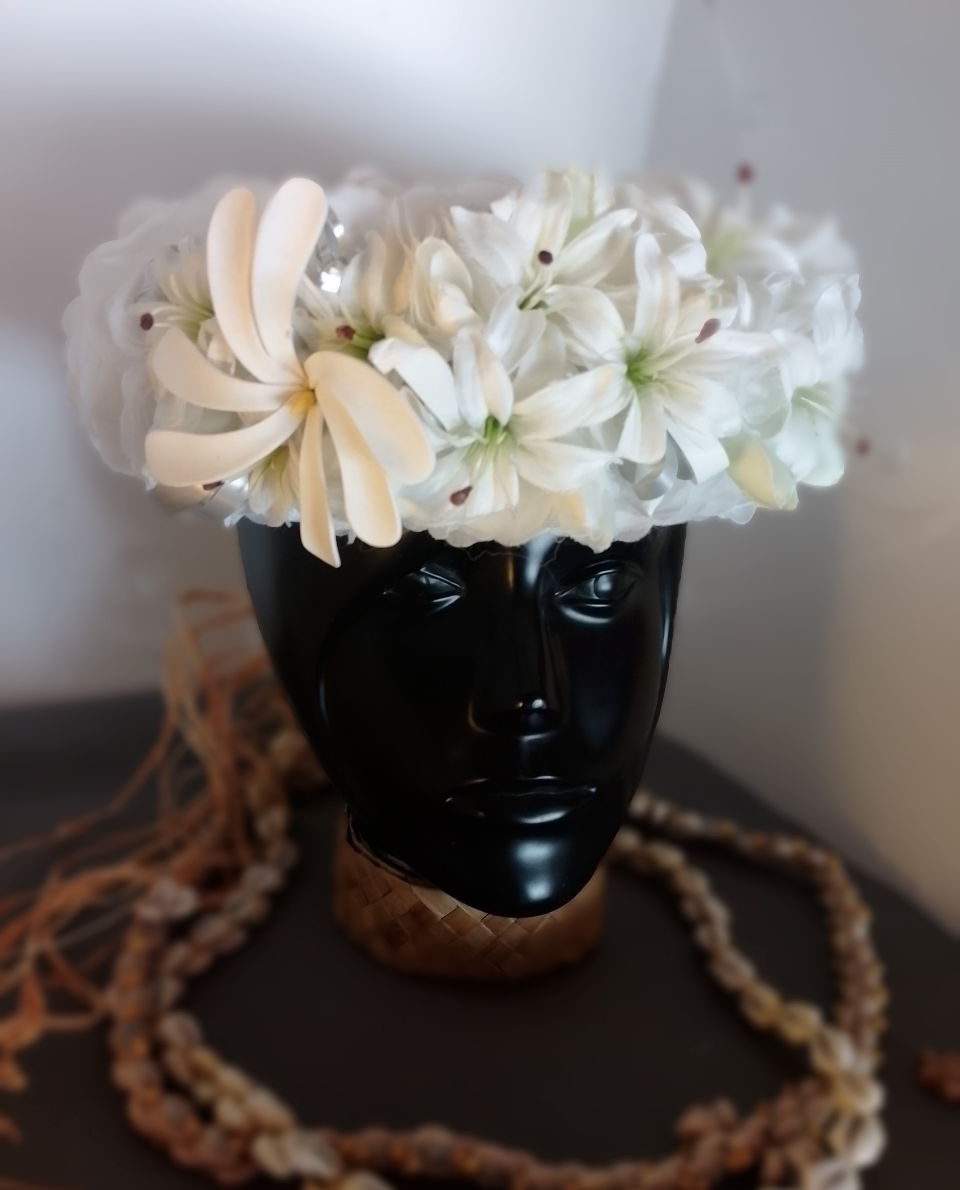Couronne tiare Tahiti blanche mini lys blancs tiare Vaite.e.Tiare créations