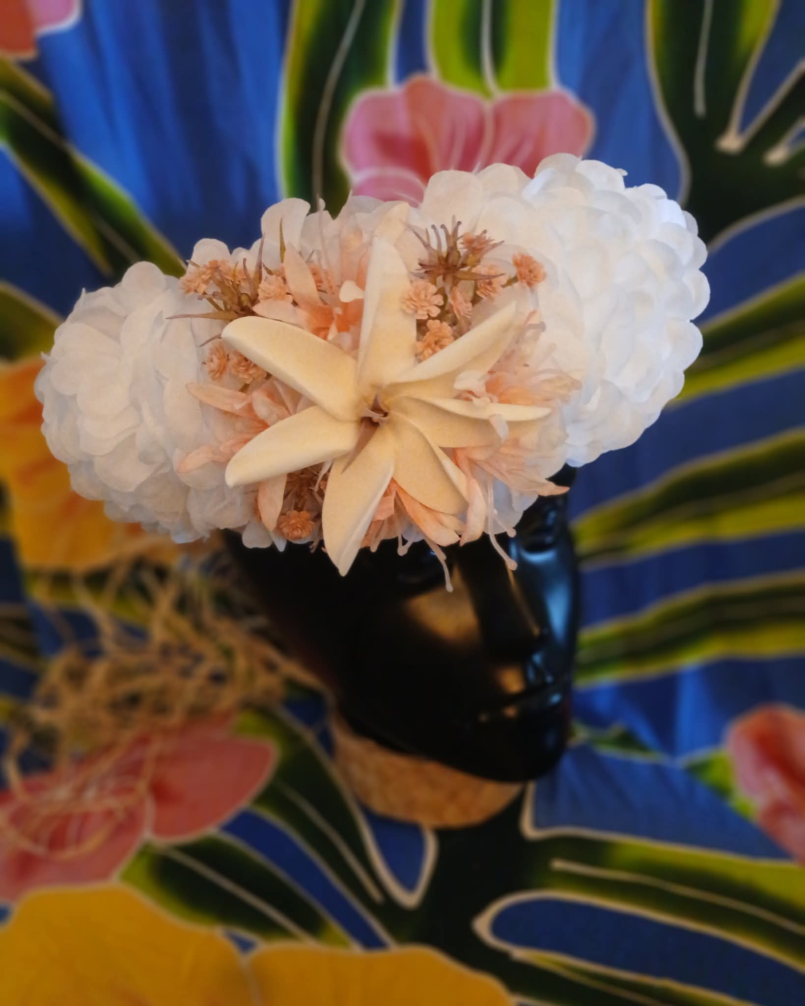 Couronne tiare Tahiti blanche tiare lys élancés champagne rosé Vaite.e.Tiare créations