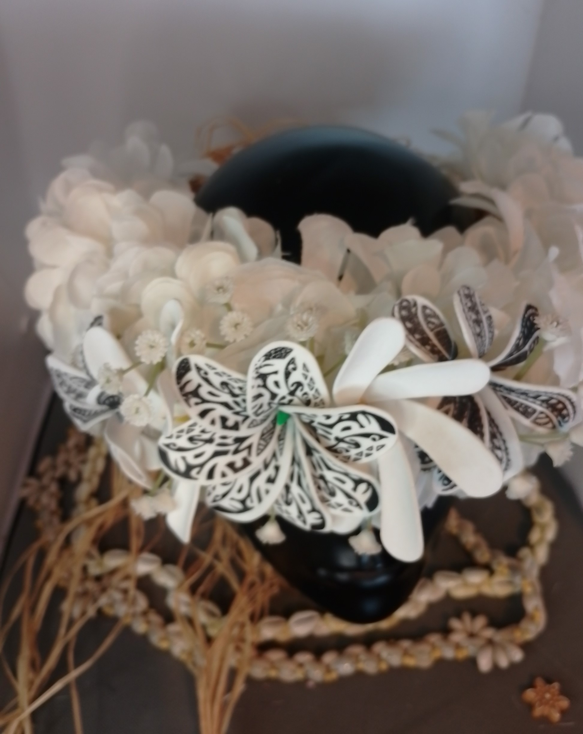 Couronne tiare Tahiti blanche trois tiare tatouées deux tiare Vaite.e.Tiare créations