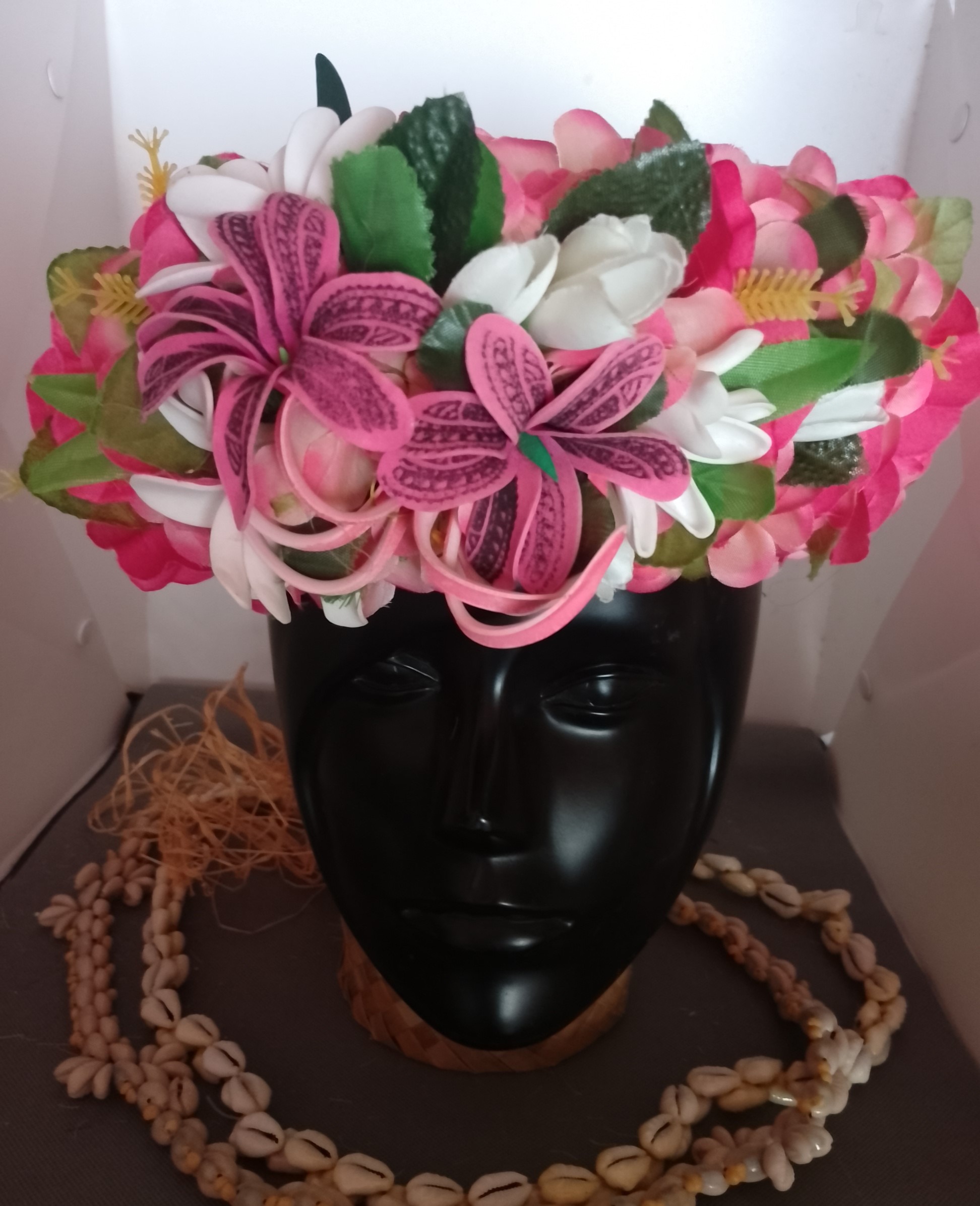 Couronne tiare Tahiti champagne rosé tiare entre ouverte deux tiare tatouée grand lys élancé Vaite.e.Tiare créations