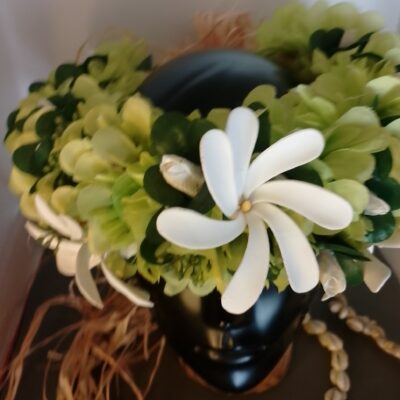 Couronne tiare Tahiti verte boutons tiare trois tiare