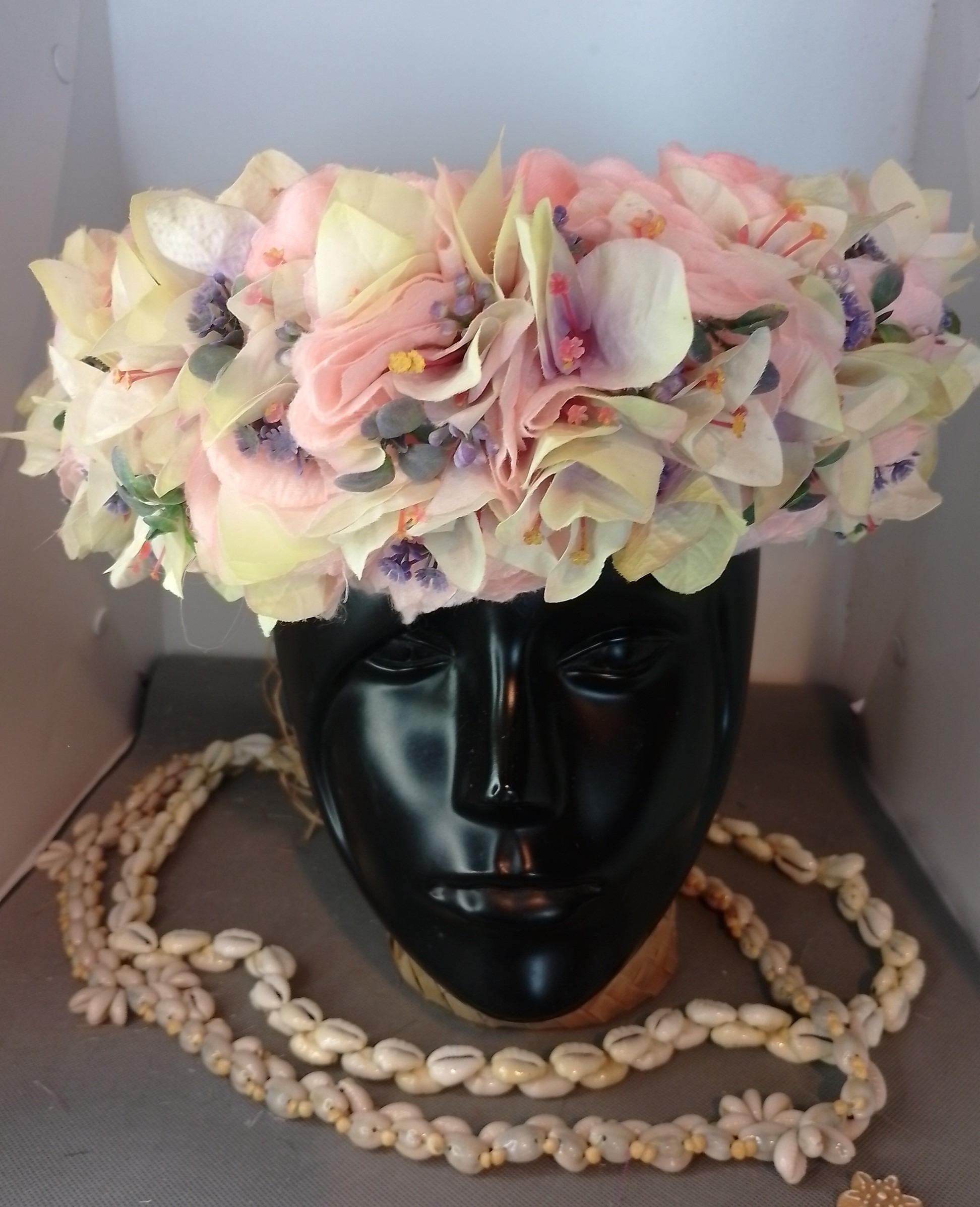 Couronne toutes fleurs Tahiti pêche corolle de bougainvilliers vanille vert et mauve Vaite.e.Tiare créations