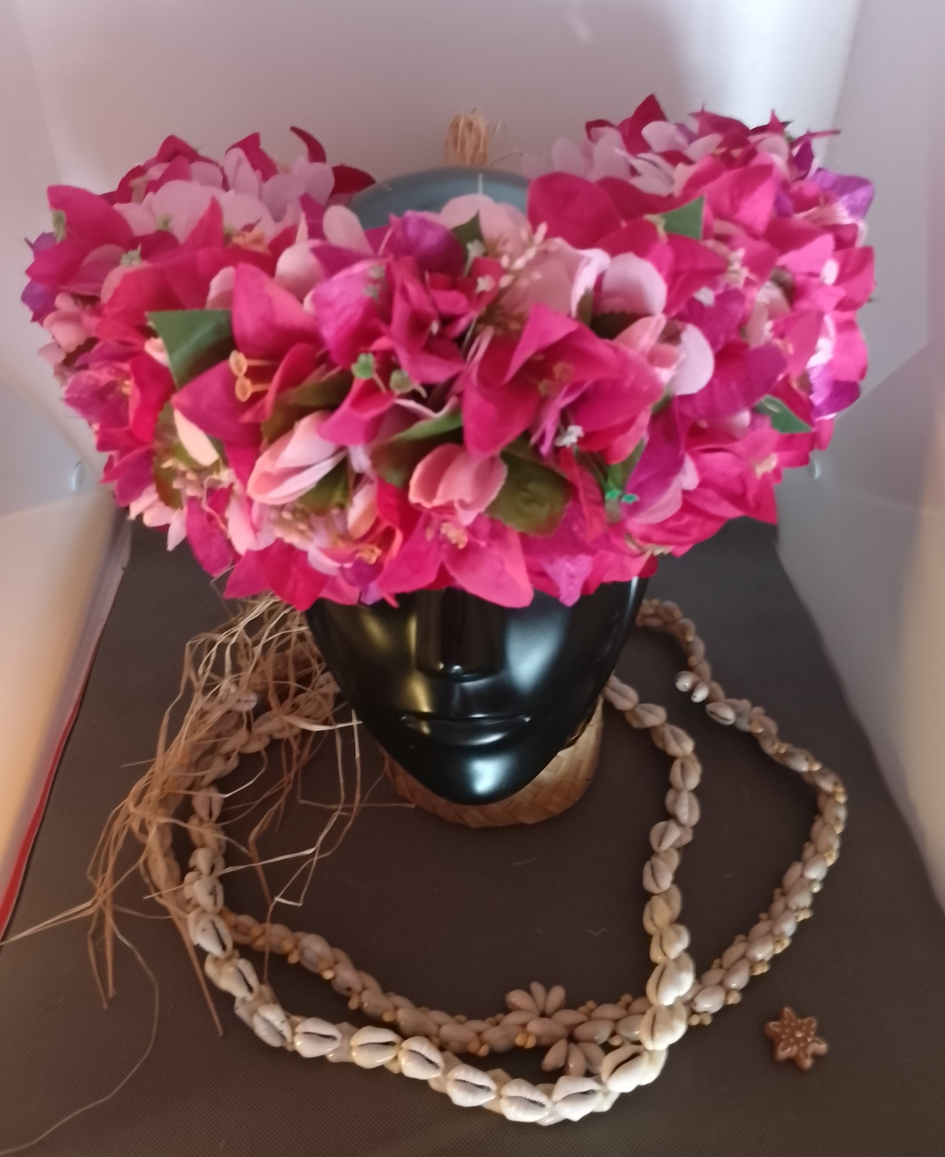 Couronne toutes fleurs Tahiti rose bougainvilliers rouge violet et fuchsia Vaite.e.Tiare créations