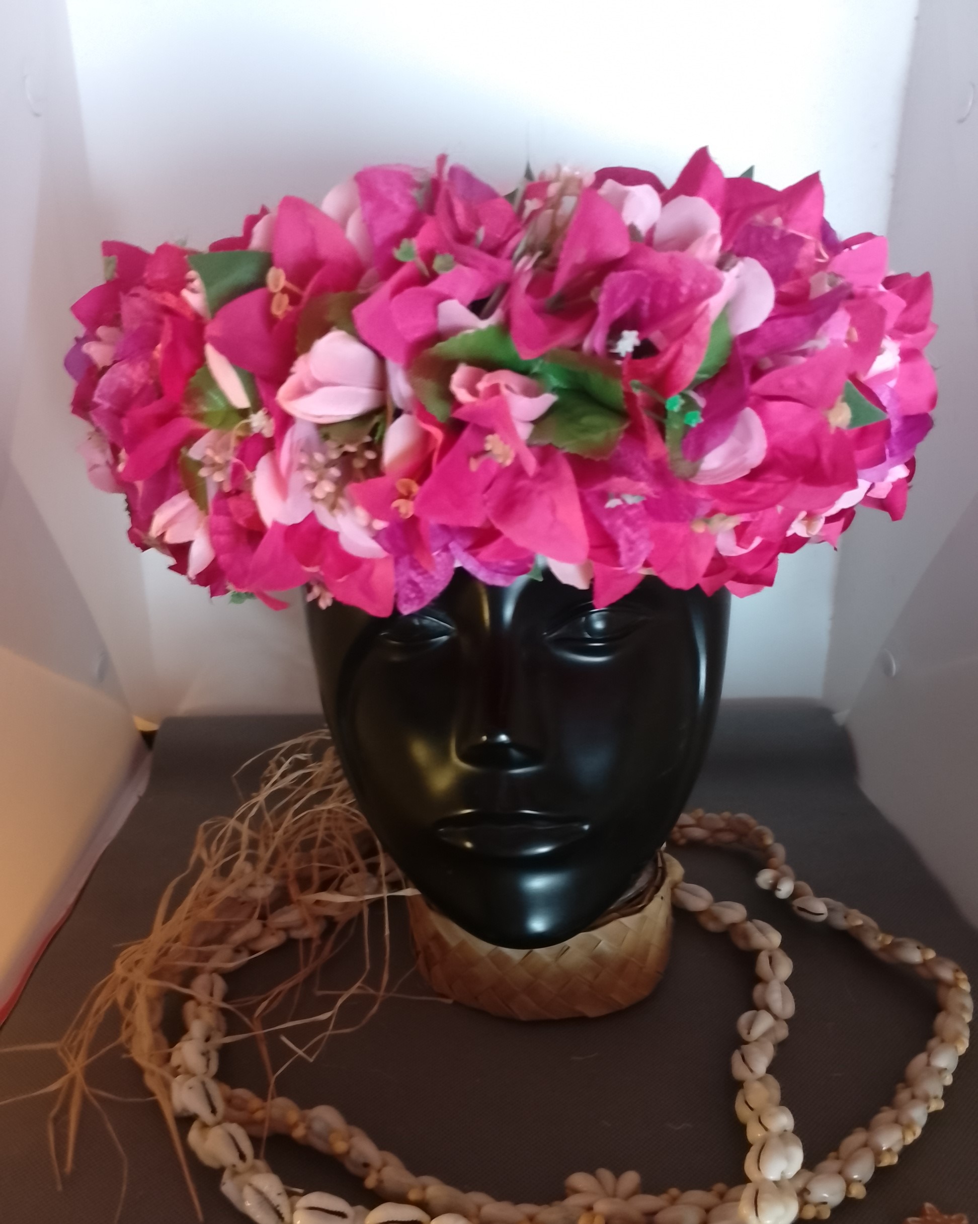 Couronne toutes fleurs Tahiti rose bougainvilliers rouge violet et fuchsia Vaite.e.Tiare créations