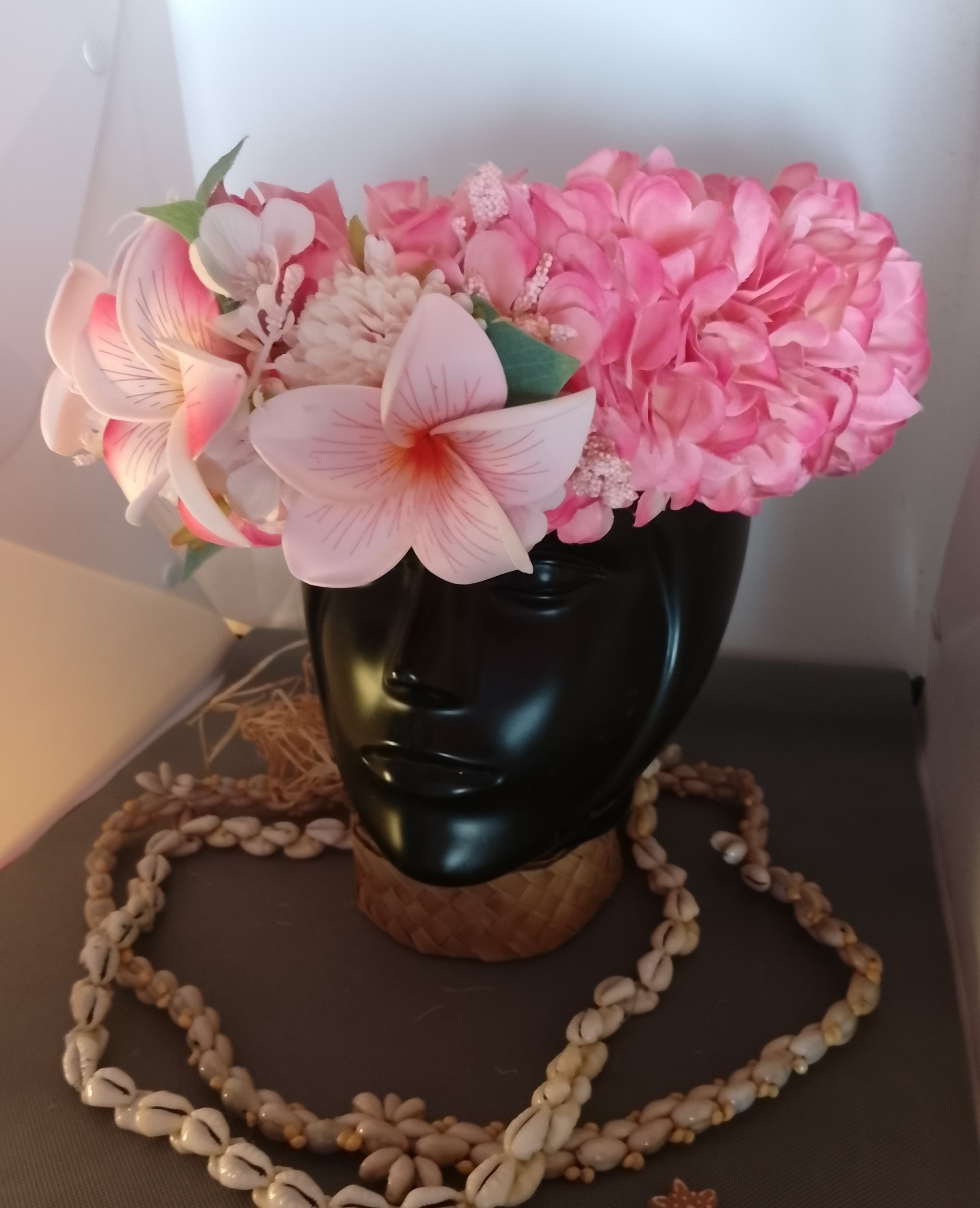 Couronne fleurs Tahiti champagne rosé trois maxi tipanie rainurés Vaite.e.Tiare créations