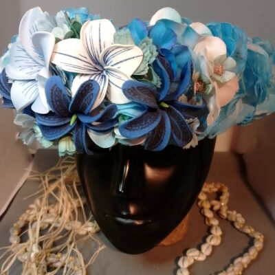 Couronne fleurs Tahiti bleu ciel maxi tipanie trois tiare tatouée tipanie rainuré