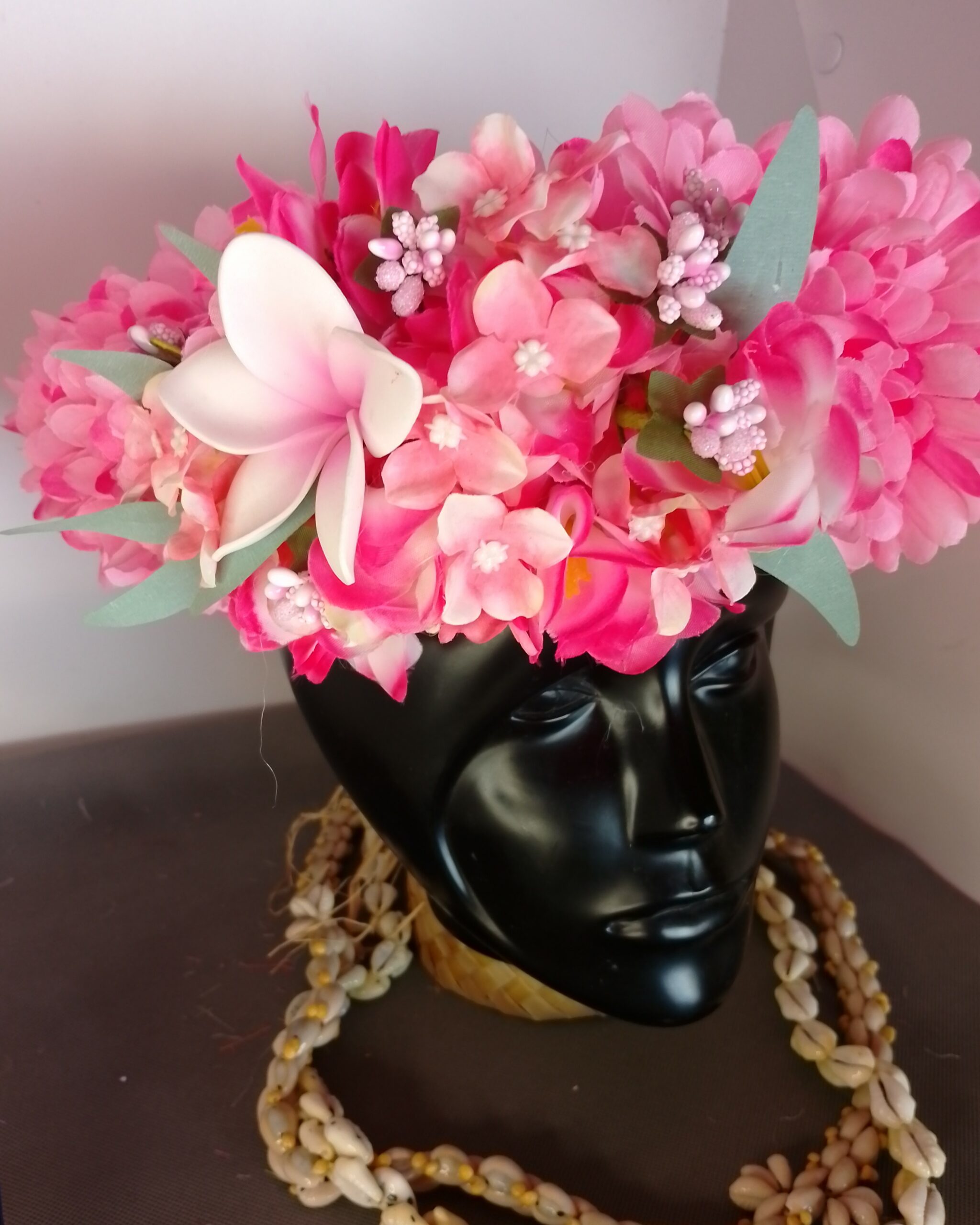 Couronne fleurs Tahiti rose bords fuchsia tipanie blanc cœur rose pâle Vaite.e.Tiare créations