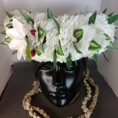 Couronne tiare Tahiti blanche corolle de feuillage varié grande tiare Tahiti