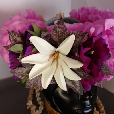 Couronne tiare Tahiti mauve grande tiare feuillage nuances mauves