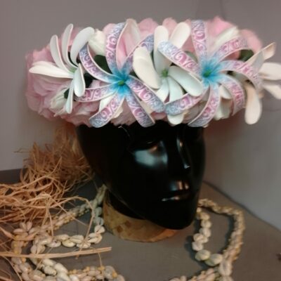 Couronne tiare Tahiti rose pâle trois tiare deux tiare tatouée