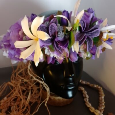 Couronne tiare Tahiti violette et blanche deux tiare tatouées tiare lys élancés