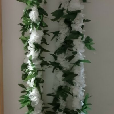 Duo de lei blanc effet végétal de Cérémonie