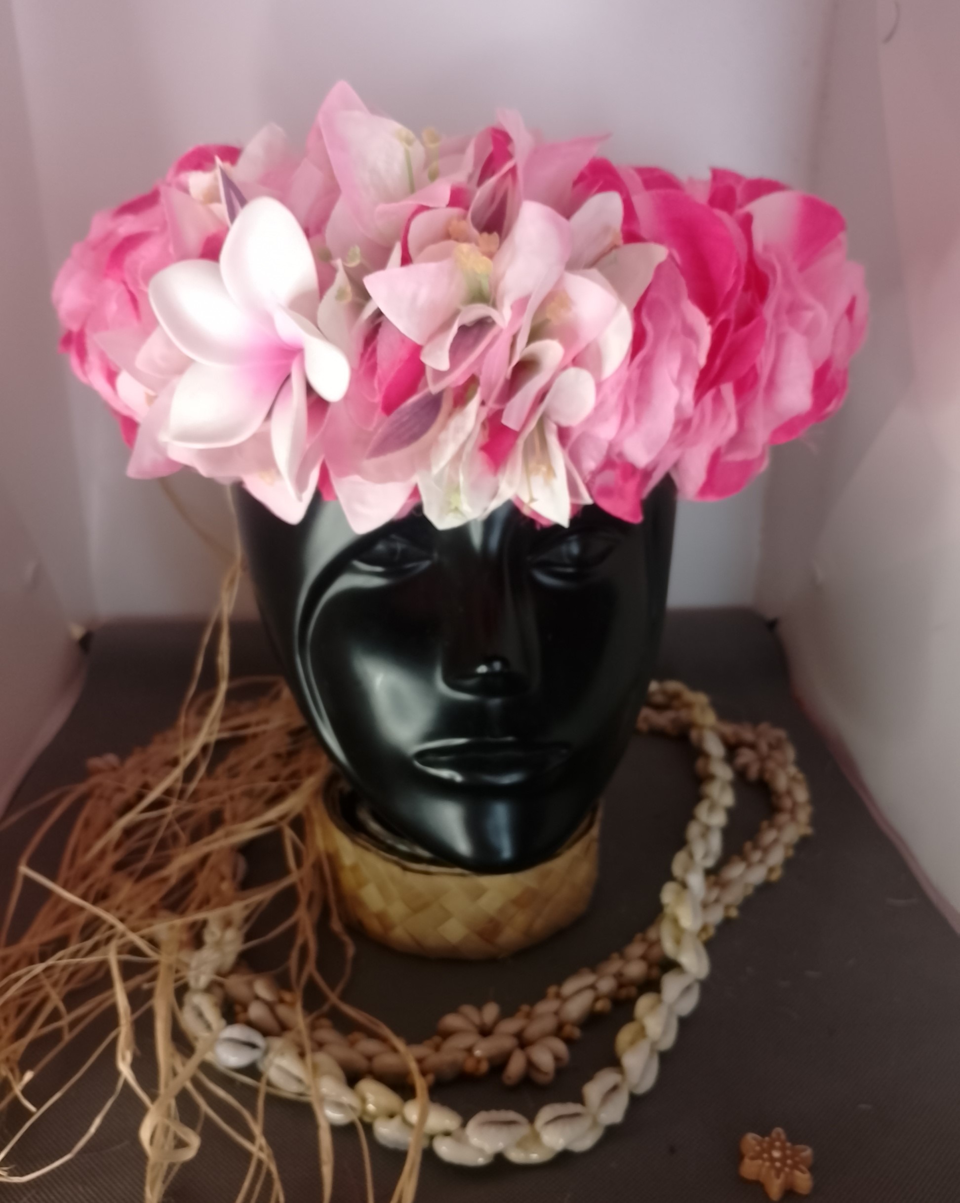 Couronne fleurs Tahiti rose pâle et fuchsia tipanie bougainvillier rose Vaite.e.Tiare créations