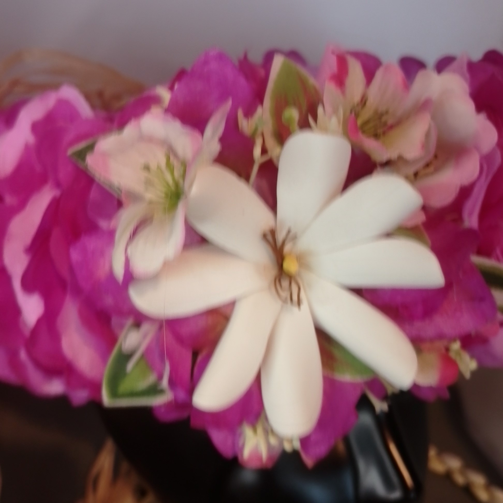 Couronne tiare Tahiti blanche bords violets élégante tiare Vaite.e.Tiare créations