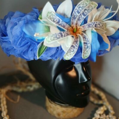 Couronne fleur Tahiti bleue grand lys tiare tatouée bougainvilliers