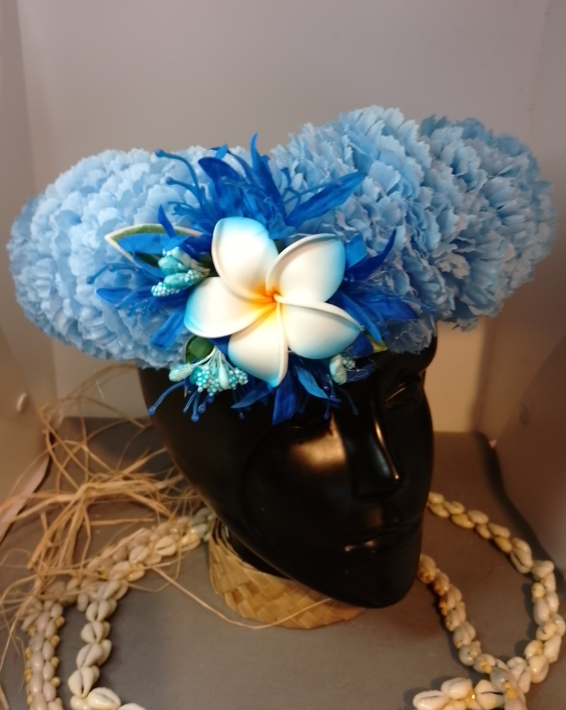 Couronne fleur Tahiti bleu lys élancé bleu océan tipanie Vaite.e.Tiare créations