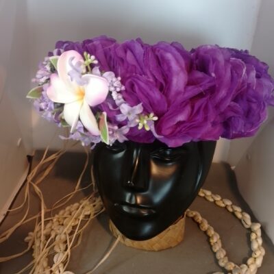 Couronne fleurs Tahiti violette grand tipanie blanc bords violets boutons mauves