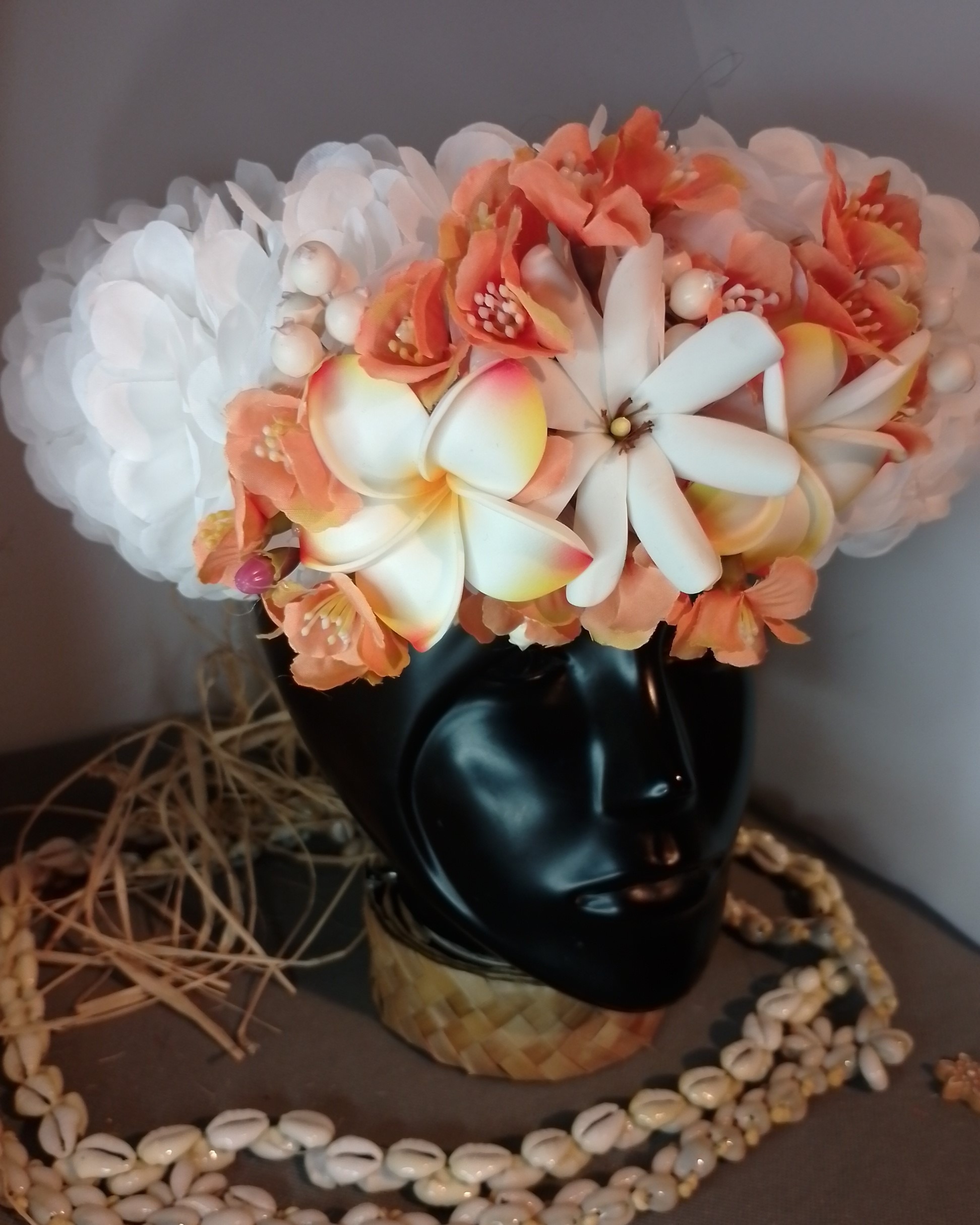 Couronne fleurs Tahiti blanche deux tipanie bord jaunes orange élégante tiare Vaite.e.Tiare créations