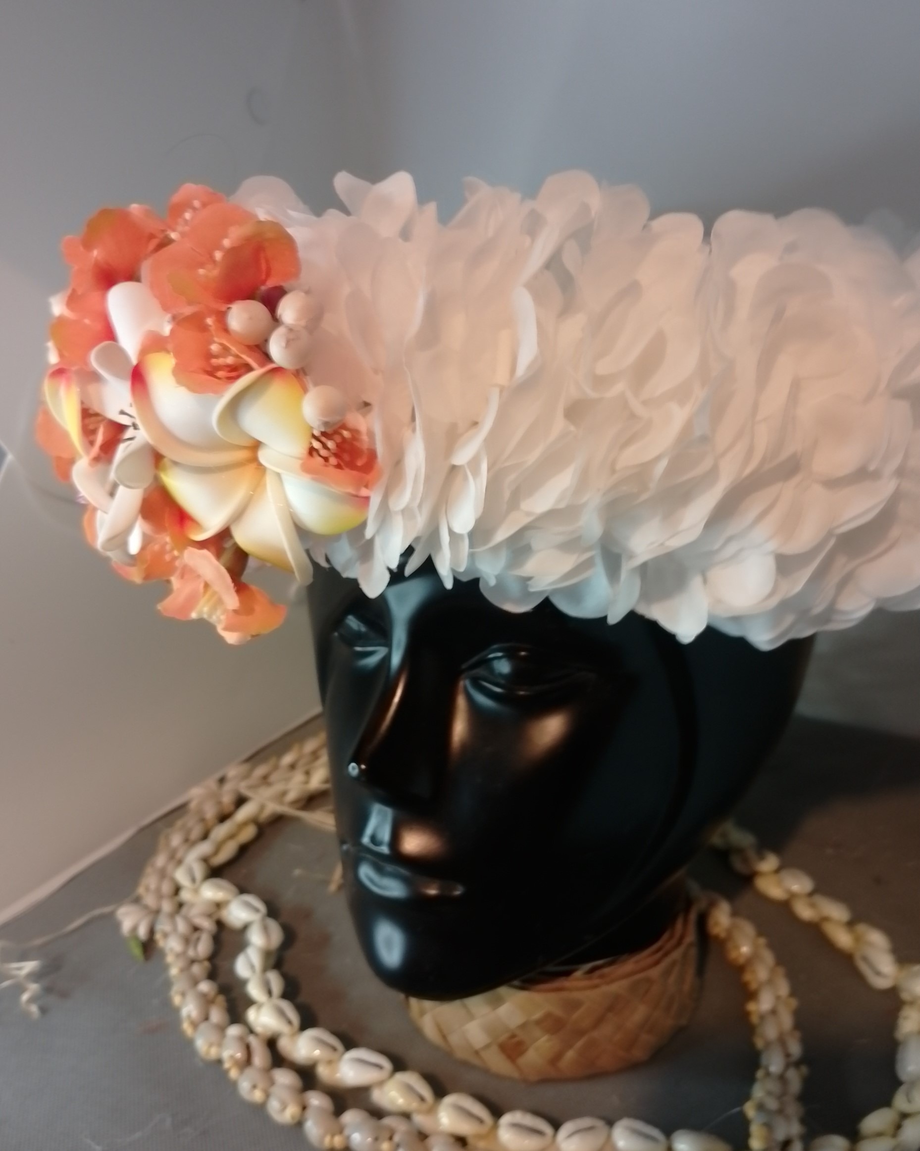 Couronne fleurs Tahiti blanche deux tipanie bord jaunes orange élégante tiare Vaite.e.Tiare créations