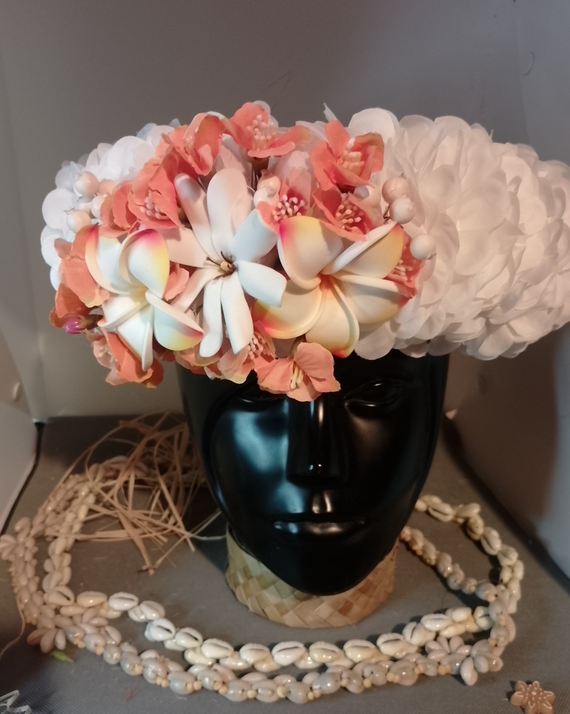 Couronne fleurs Tahiti blanche deux tipanie bord jaunes orange élégante tiare Vaite.e.Tiare créations