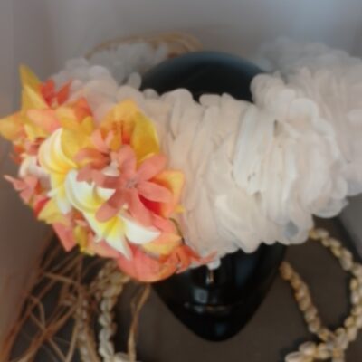 Couronne fleurs Tahiti blanche trois tipanie blancs cœur jaune bougainvillier orange