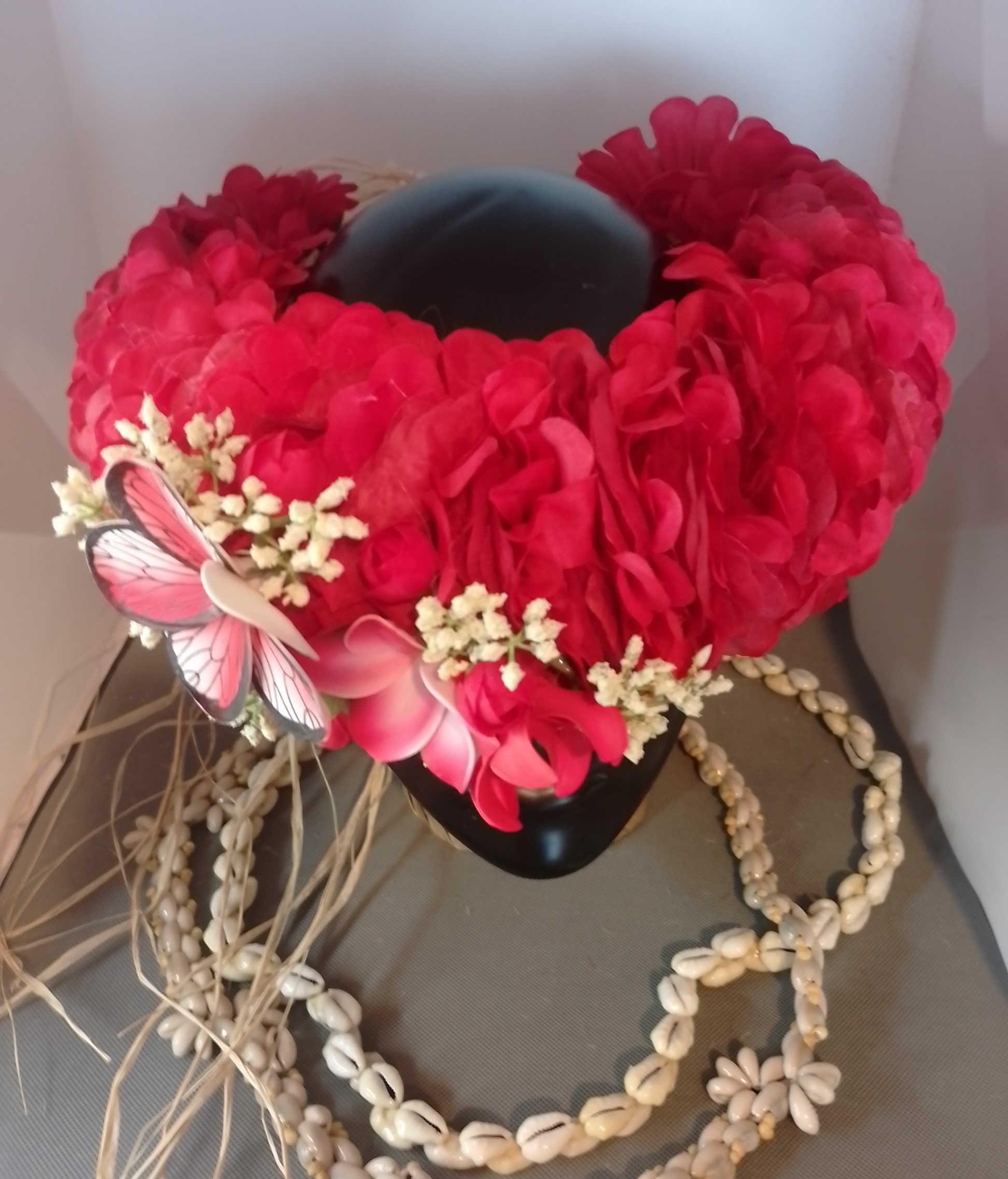 Couronne fleurs Tahiti rouge maxi tipanie tiare entre ouverte tipanie Vaite.e.Tiare créations