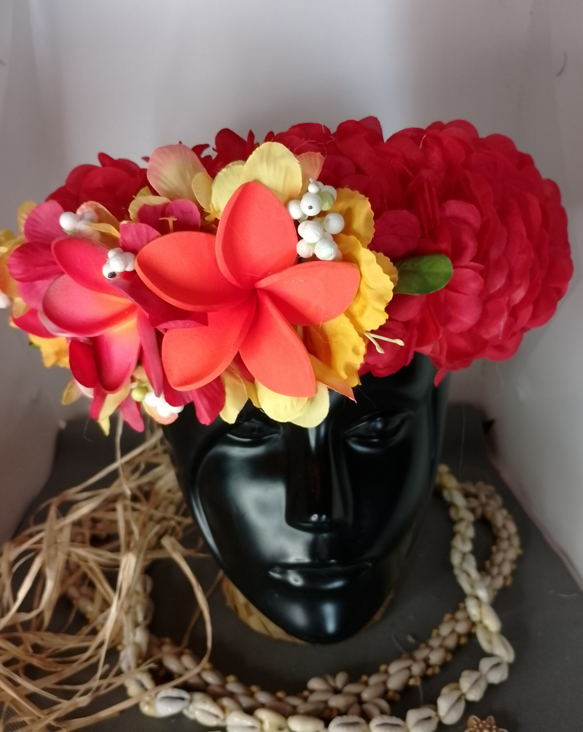 Couronne fleurs Tahiti rouge trois tipanie rouge et orange Vaite.e.Tiare créations