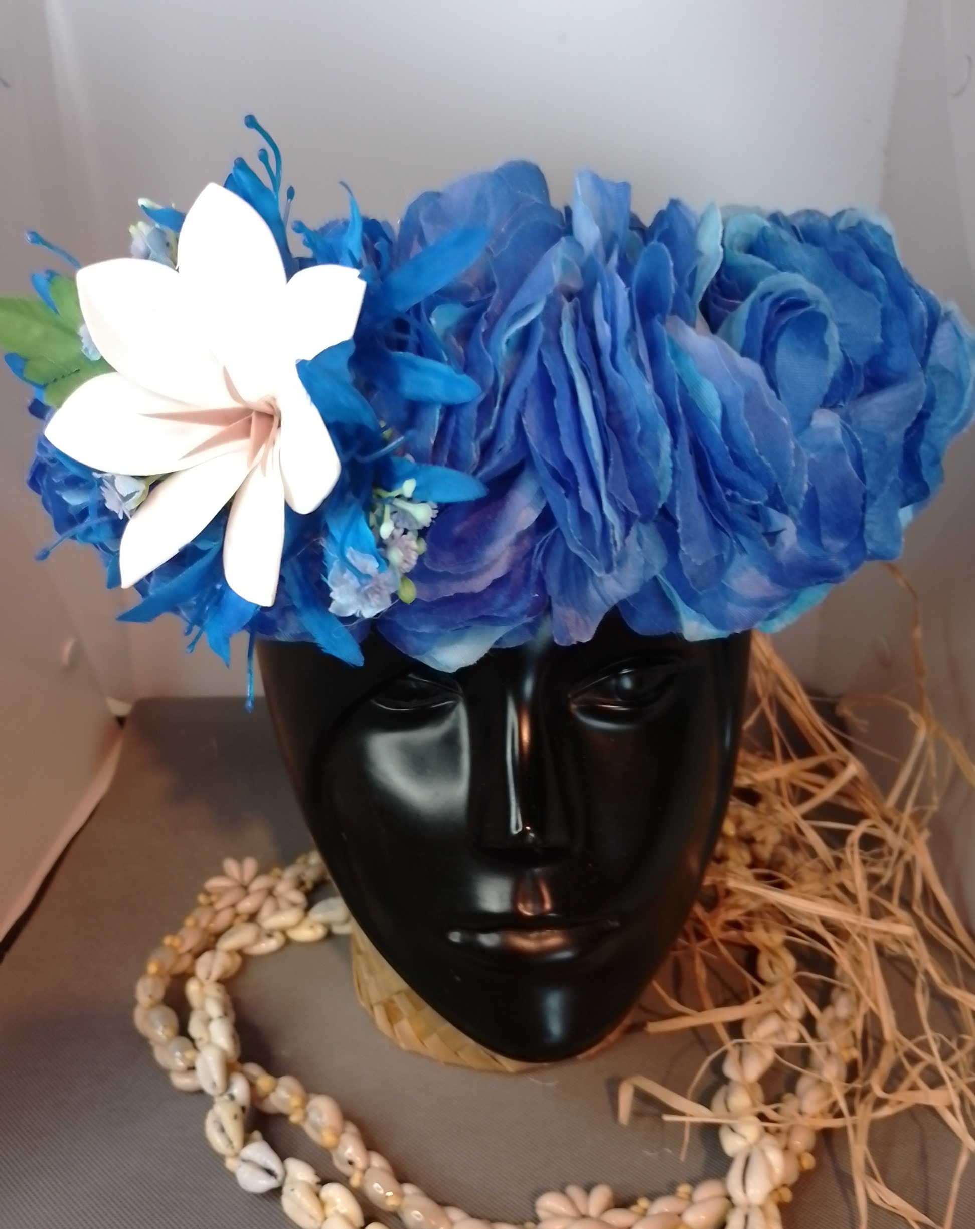 Couronne tiare Tahiti camaïeu de bleus corolle de mini lys grande tiare Vaite.e.Tiare créations