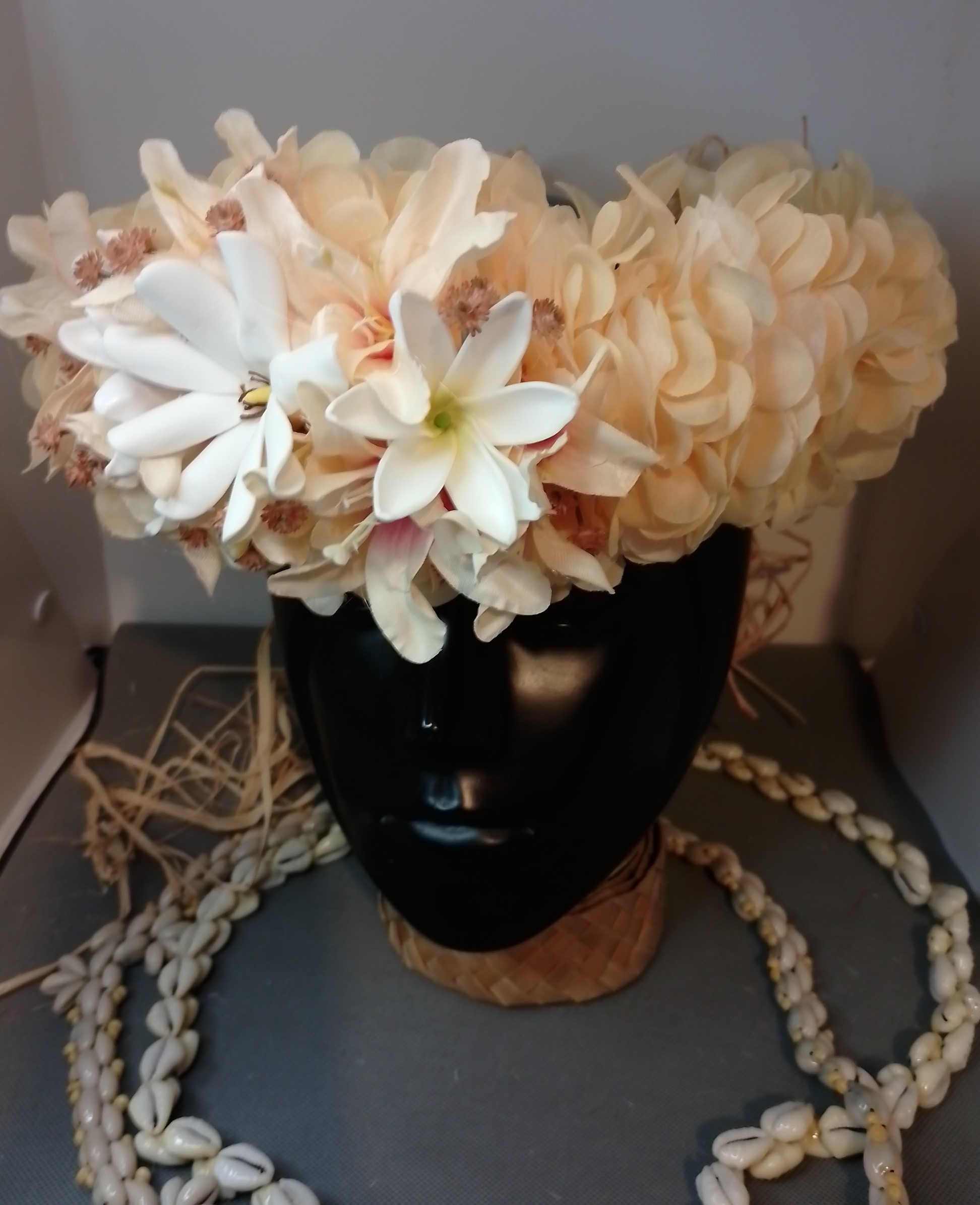 Couronne tiare Tahiti champagne élégante tiare deux tiare entre ouvertes Vaite.e.Tiare créations