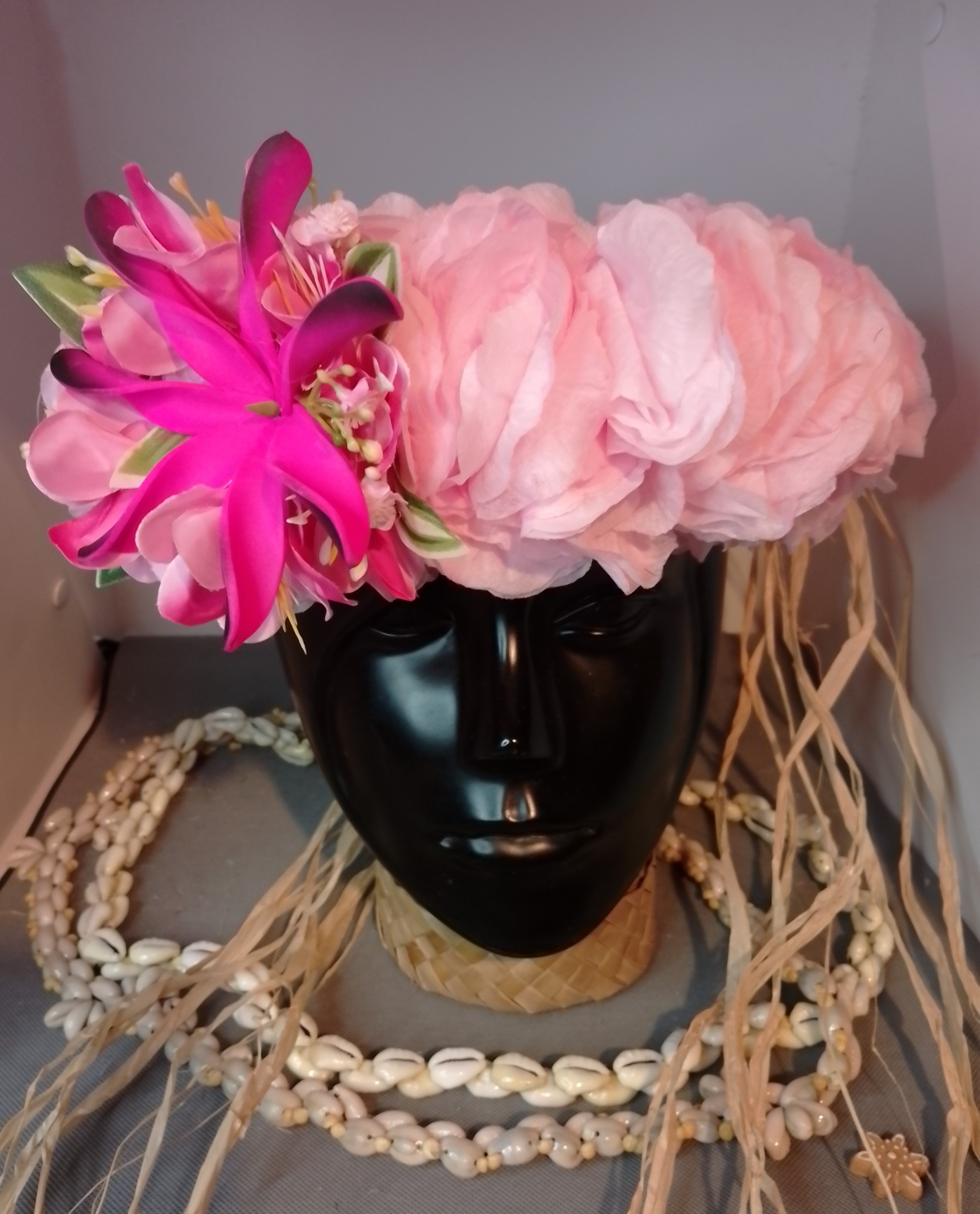 Couronne tiare Tahiti rose pâle maxi tiare fuchsia lili rose bords fuchsia Vaite.e.Tiare créations