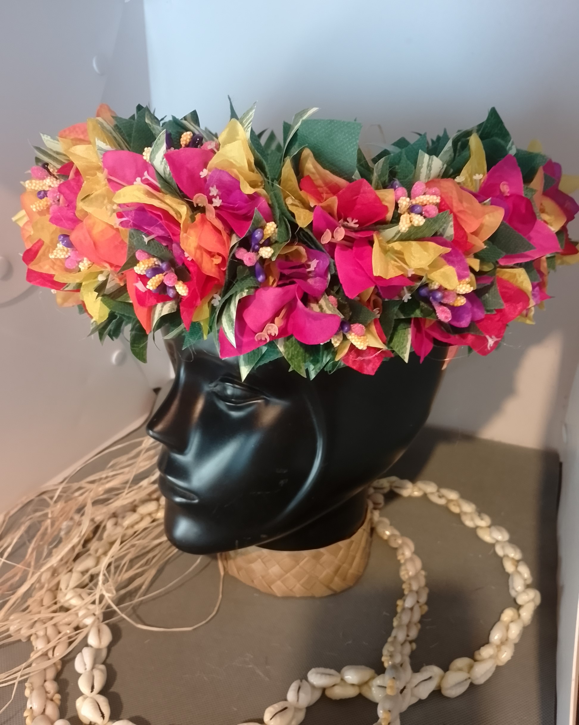 Couronne toutes fleurs effet feuillage cinq bougainvilliers Vaite.e.Tiare créations