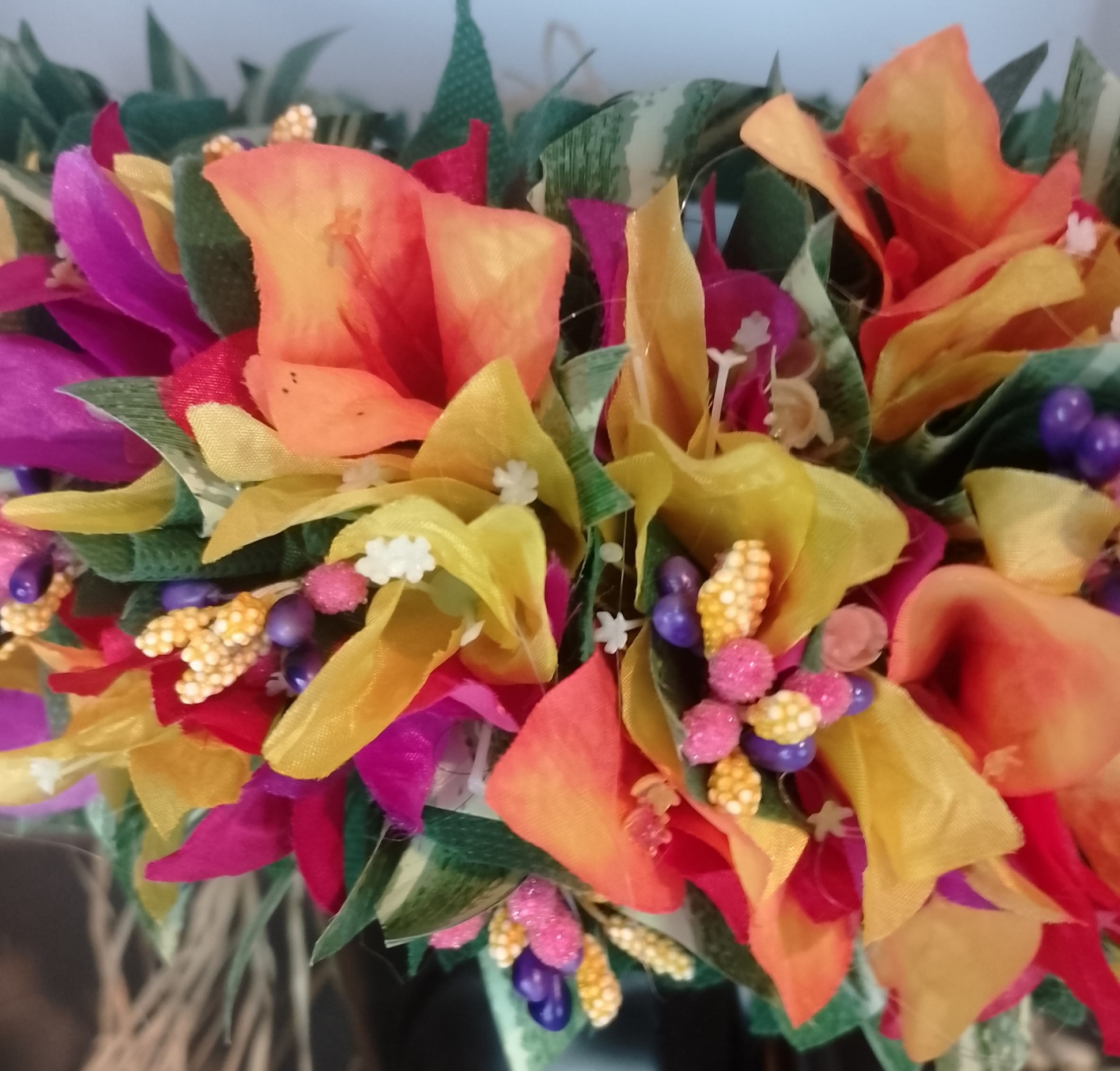 Couronne toutes fleurs effet feuillage cinq bougainvilliers Vaite.e.Tiare créations
