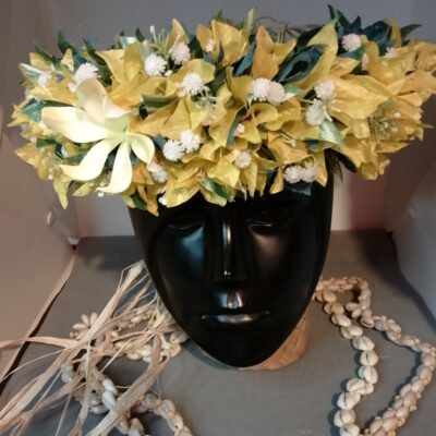 Couronne toutes fleurs effet végétal bougainvilliers jaunes tiare entre ouverte