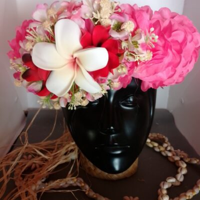Couronne fleur Tahiti corail et fuchsia grand tipanie vanille deux tiare entre ouverte