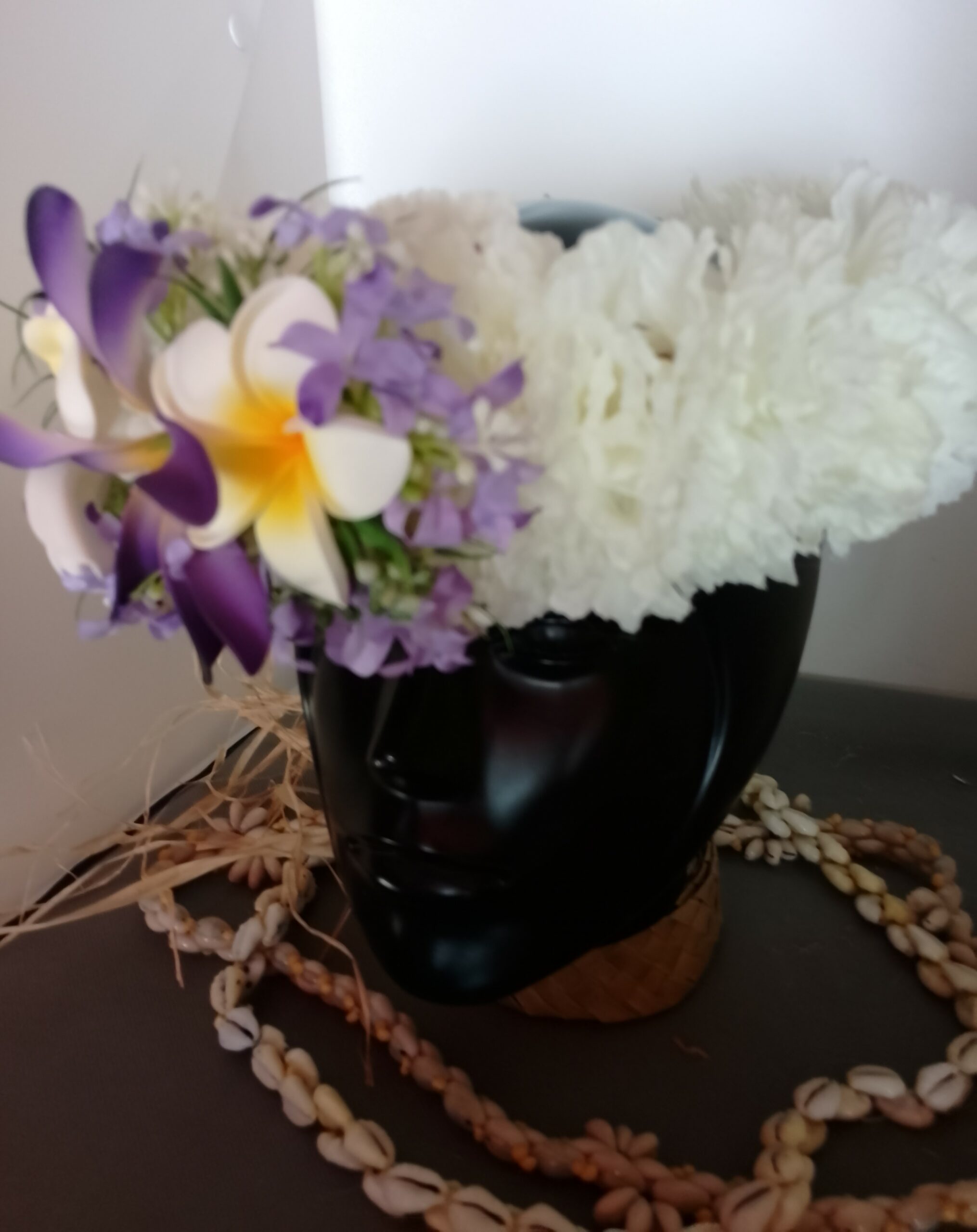 Couronne fleurs Tahiti blanche maxi tiare deux tipanie blanc cœur jaune Vaite.e.Tiare créations