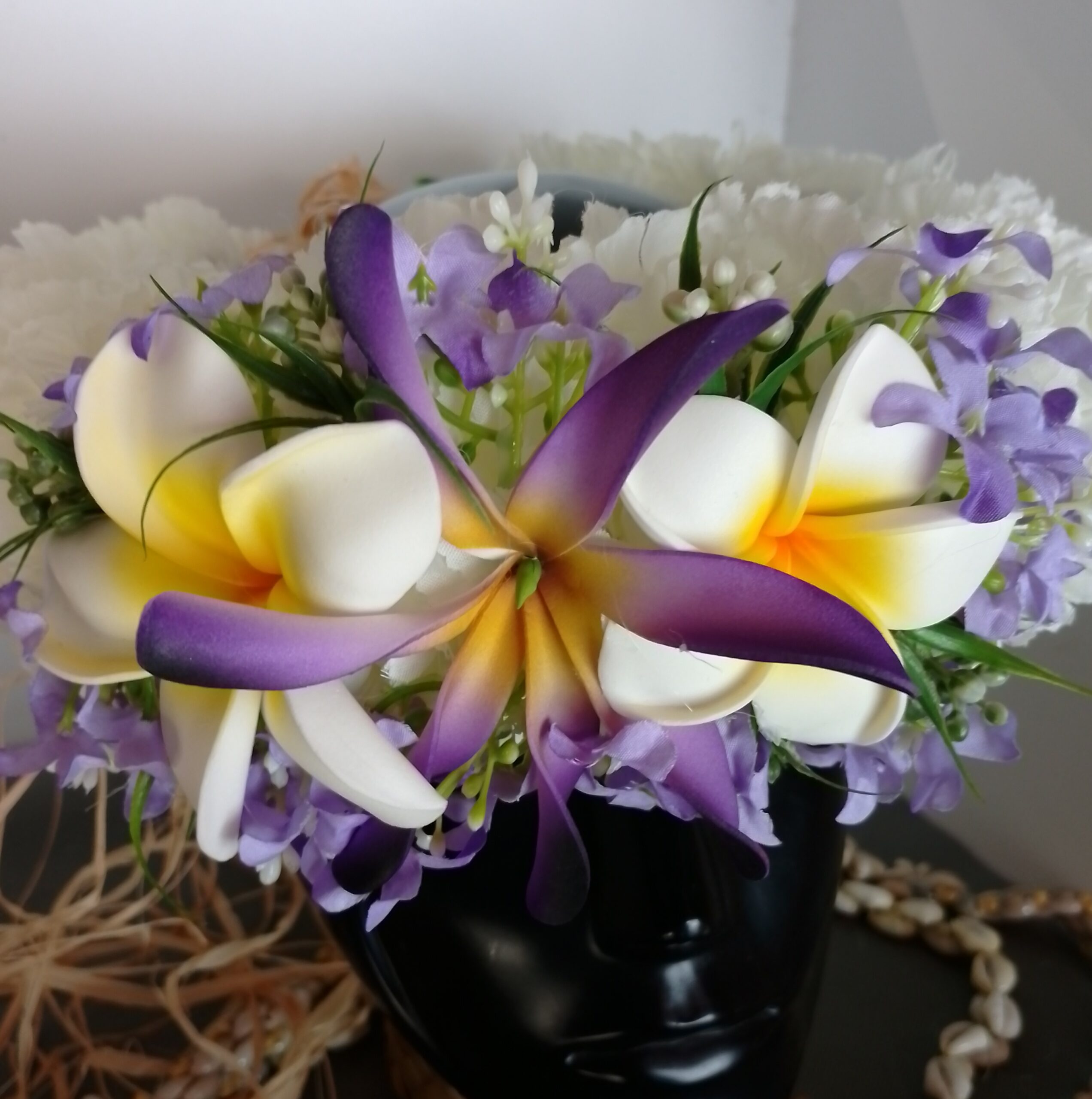 Couronne fleurs Tahiti blanche maxi tiare deux tipanie blanc cœur jaune Vaite.e.Tiare créations