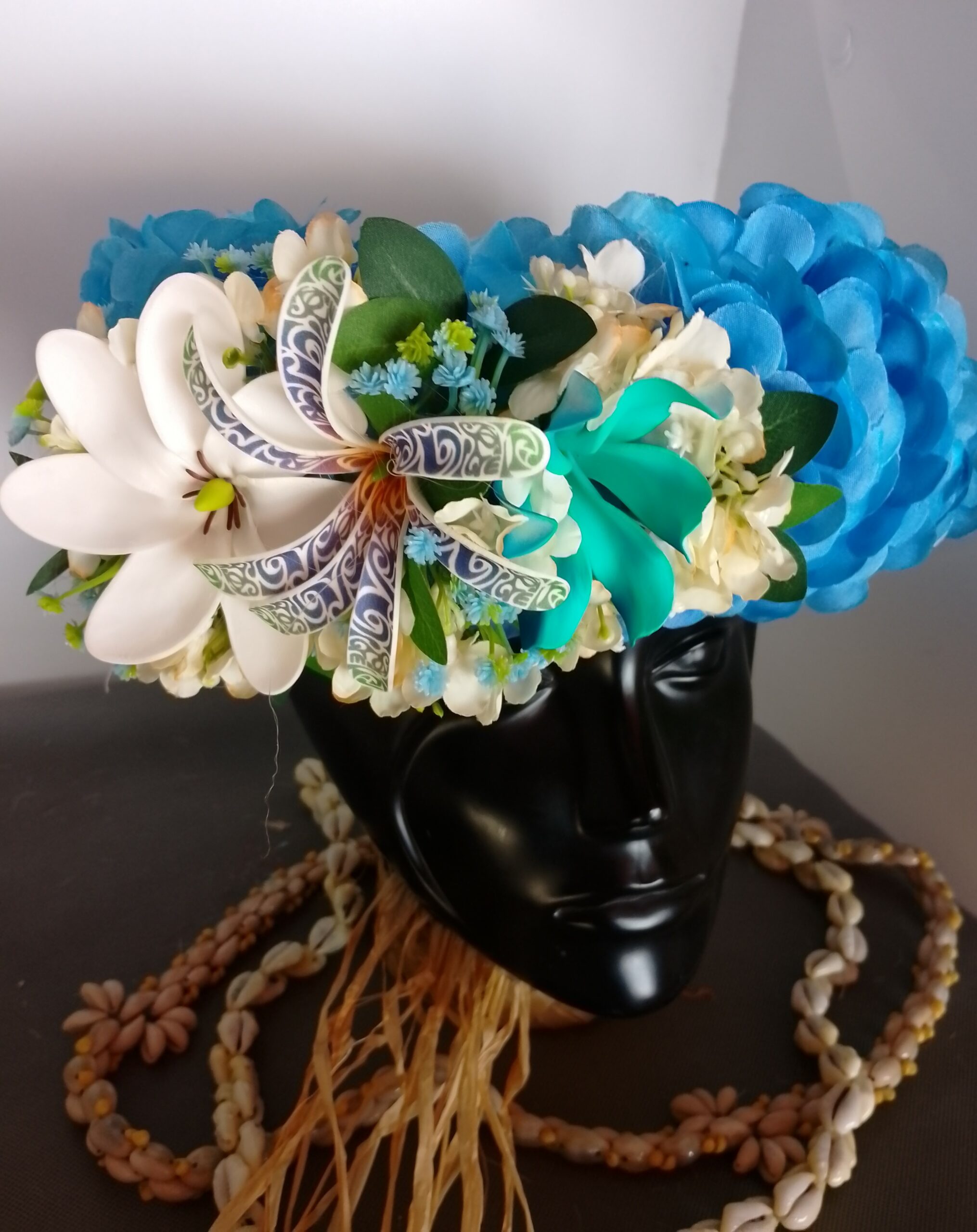 Couronne fleurs Tahiti bleu océan grande tiare tiare tatouée tiare entre ouverte Vaite.e.Tiare créations