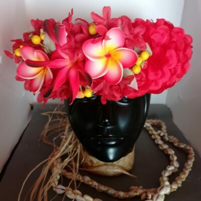 Couronne fleurs Tahiti rouge maxi tiare deux tipanie blancs bords rouges